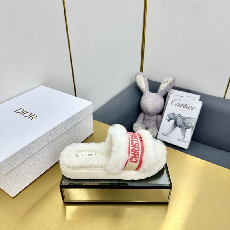 ch**an D*or slippers